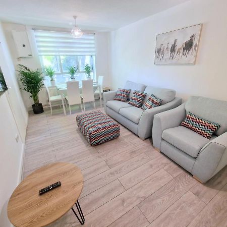 Апартаменти Flat In Battersea, 5 Minutes From Clapham Junction Station Лондон Екстер'єр фото